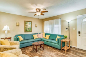 Brilliant in Bellview-- Whole property- Mins to NAS Pensacola, Beach, Shopping